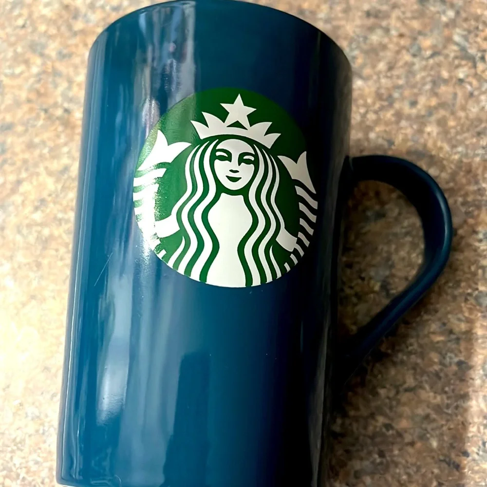 New!!Starbucks 11 ounce coffee mug.